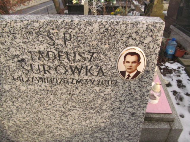 Ludwik Surówka 1922 Wieliczka - Grobonet - Wyszukiwarka osób pochowanych