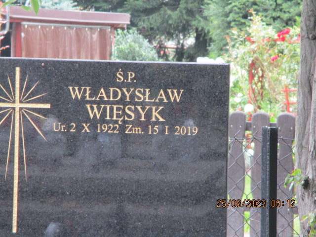 Bogusław Cichoń 1955 Wieliczka - Grobonet - Wyszukiwarka osób pochowanych