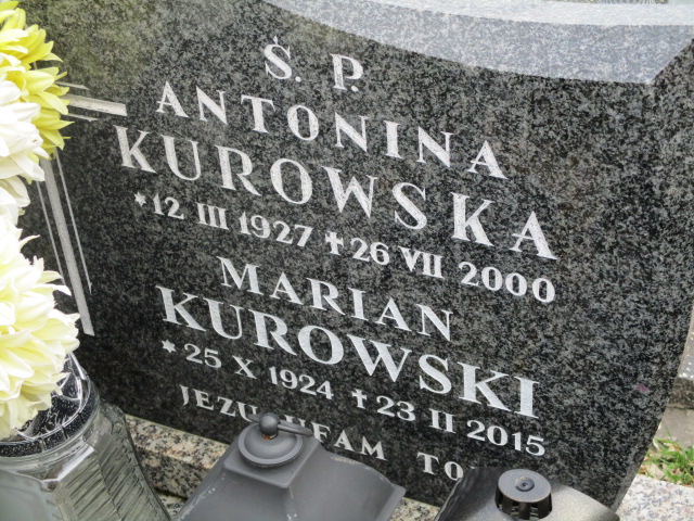 Grób Antonina Kurowska